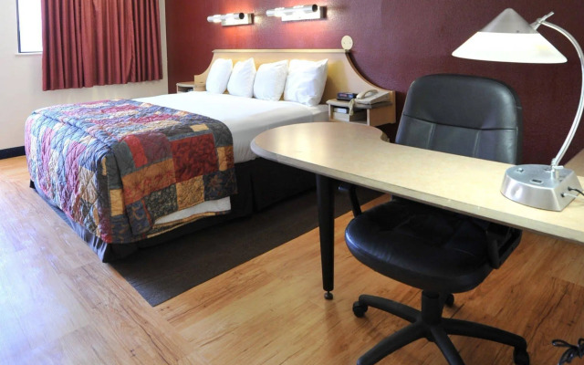 Red Roof Inn Columbus - Grove City