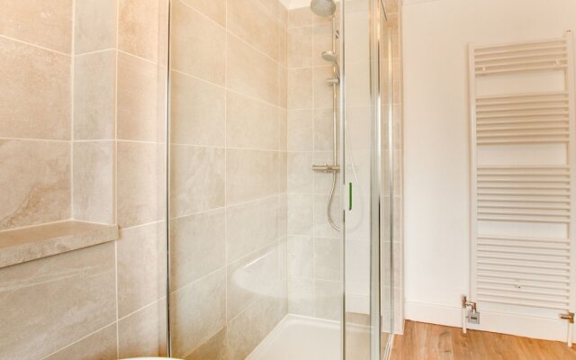 Chic Holiday Home in Swanage With Garden
