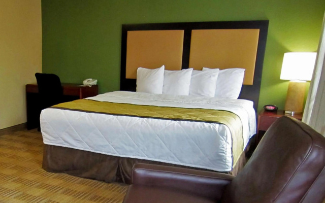 Extended Stay America Suites Atlanta Alpharetta Northpoint W