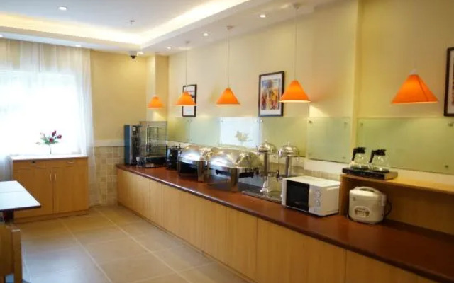 Home Inn Shanghai Minhang Zhongchun Road
