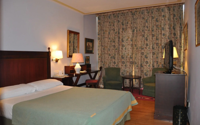Parador De Gijon