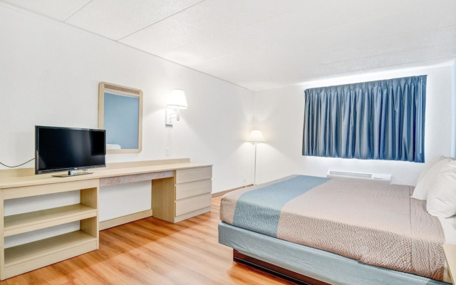 Motel 6 Big Springs NE