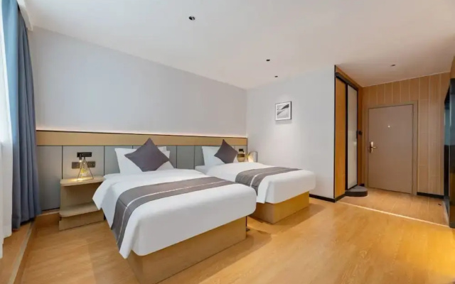 Star Season Hotel