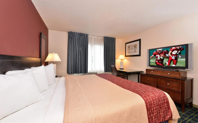 Red Roof Inn Arcata