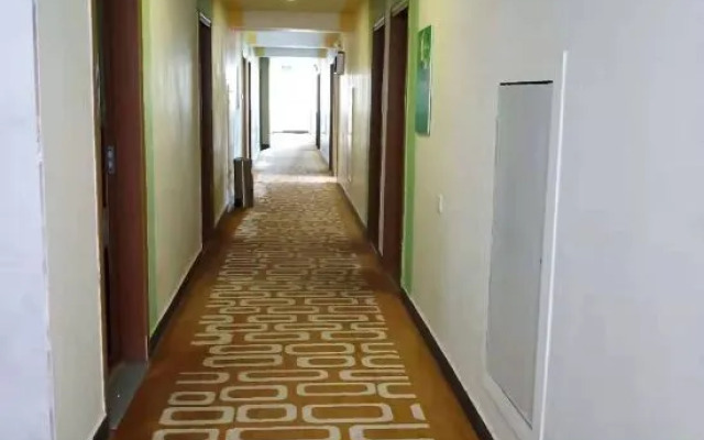 Grid Inn (Lingshan Liufeng)