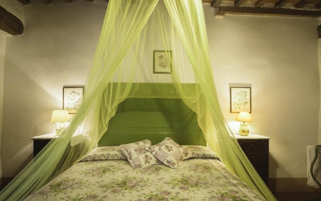 Verdidea - Podere Contignano (up to 21 people)