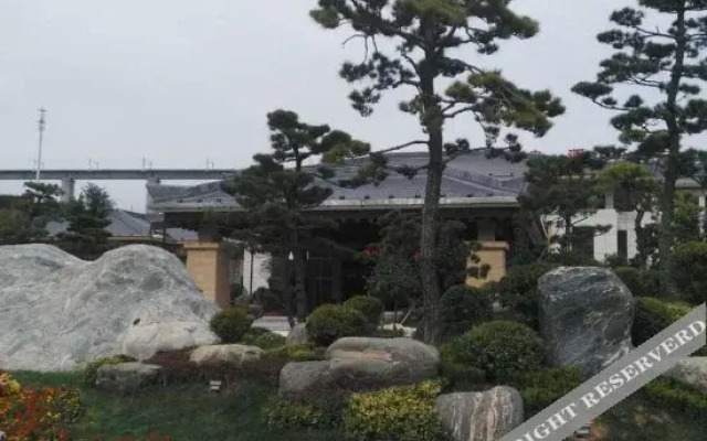 Xinmuyang Hot Spring Hotel