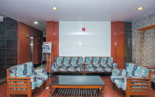 OYO 3778 Hotel Pulkeshi