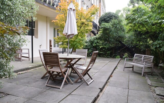 2 Bedroom Apartment With Garden Near Maida Vale