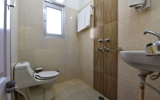 OYO 12826 Hotel Himgiri