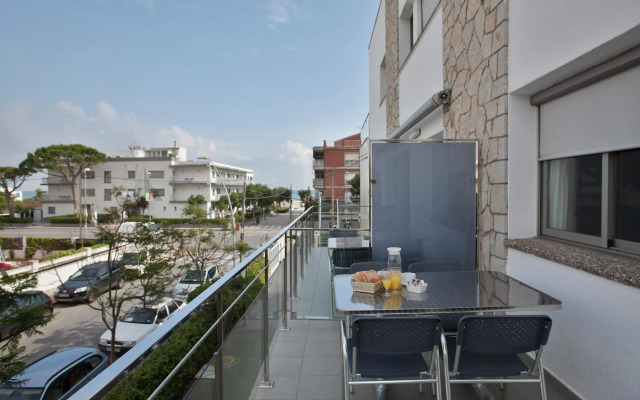 Castellmar Apartments