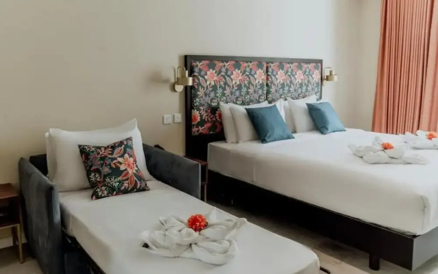 King Charles Hotel