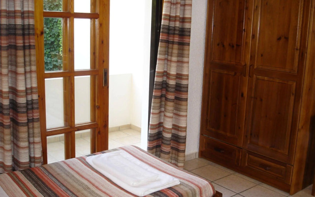 Maria Suites
