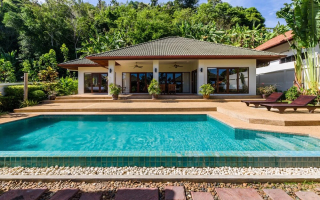 Aster Pool Villa