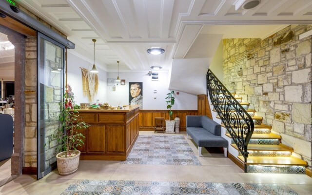 Navalia Otel