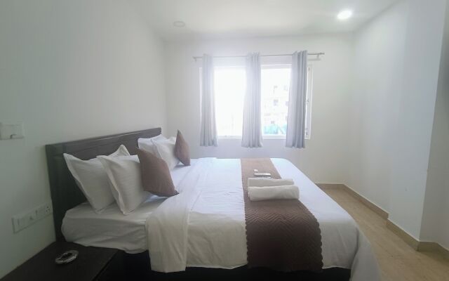 Hotel Crystel Residency