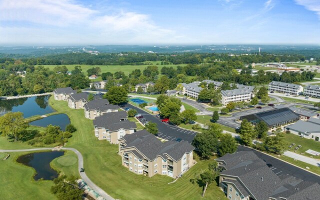 Take A Holiday 2 Bedroom Condo by RedAwning