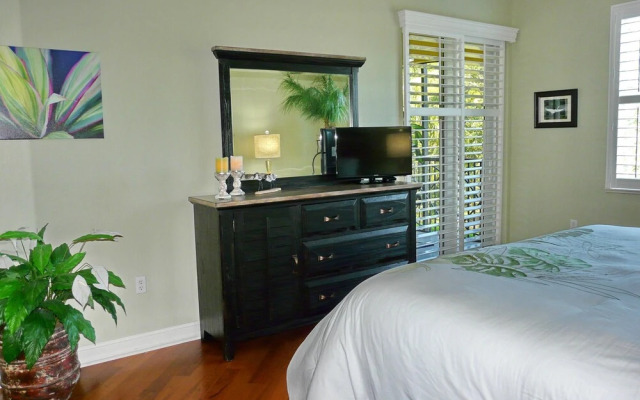 1252 Rialto Way, Unit 201