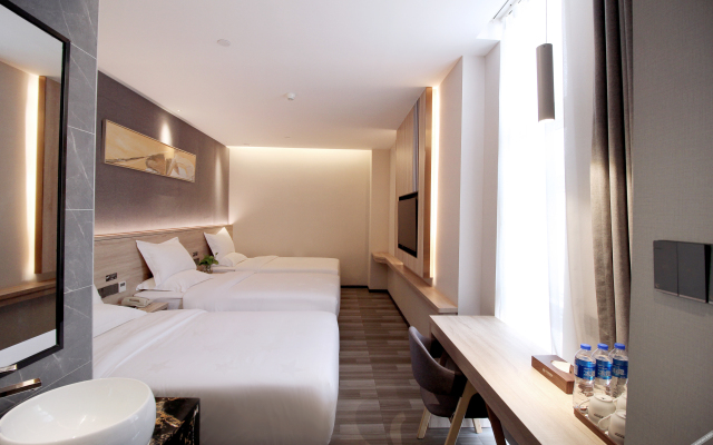 Wenxing Hotel (Zhuhai Xiangzhou Station Riyuebei Opera Theater)