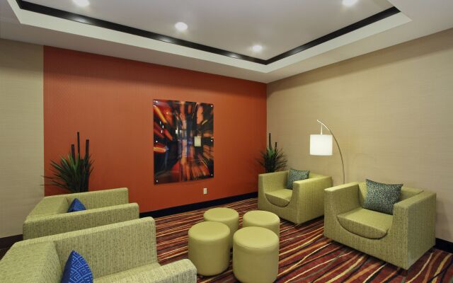 Holiday Inn Express & Suites Houston East - Baytown by IHG