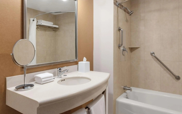 Four Points by Sheraton Galerias Monterrey