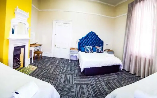 Island Vibe, Harbour Masters House