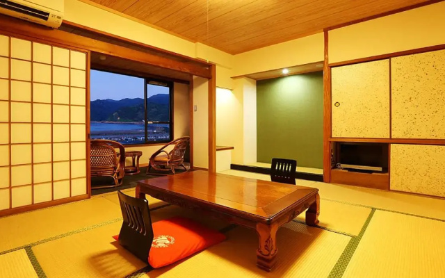Okukinosaki Seaside Hotel
