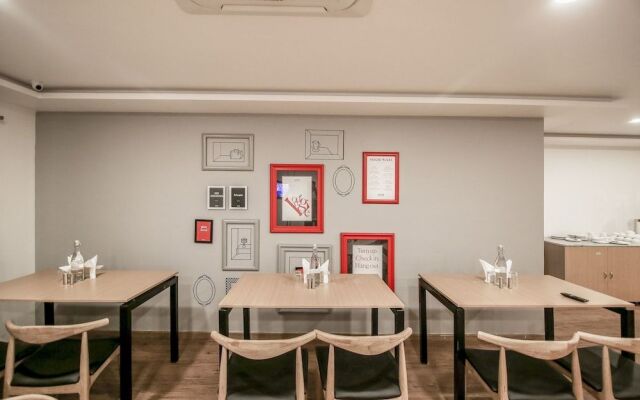 OYO Townhouse 098 Manyata Gate No 5