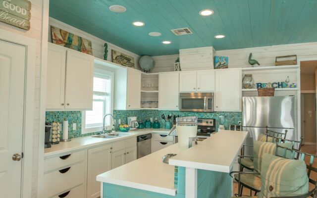 Beach Therapy 4 Bedroom Home