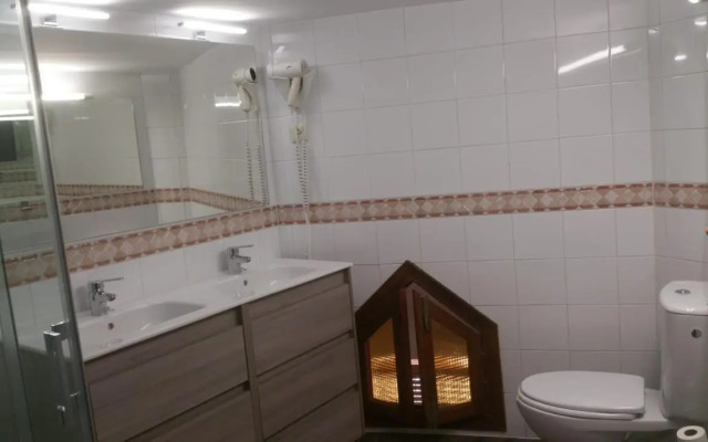 AT Casa de Alfonso VIII