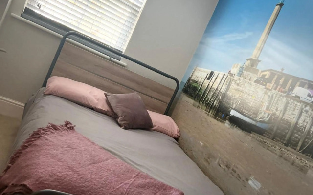 Beach Retreat, Stones Throw Away from Beach