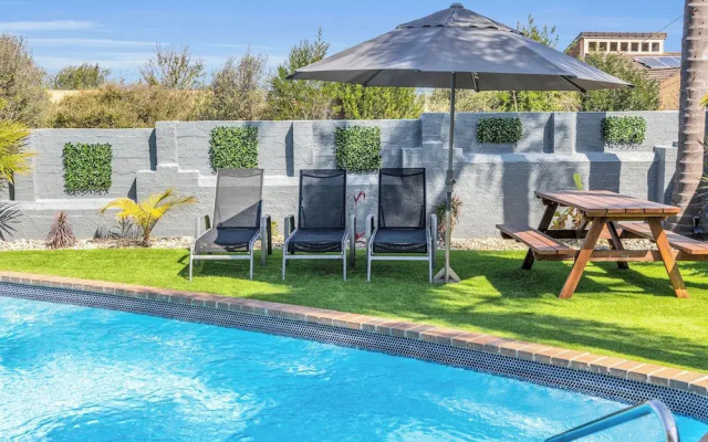 The Palms Apartments