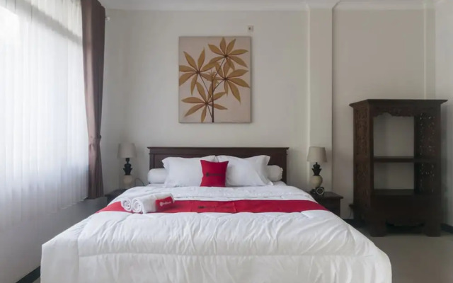 Roellie's Guest House by RedDoorz