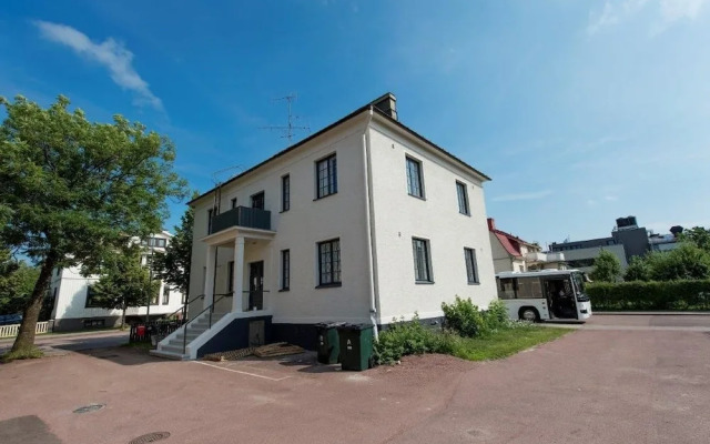 Townhouse Apartments