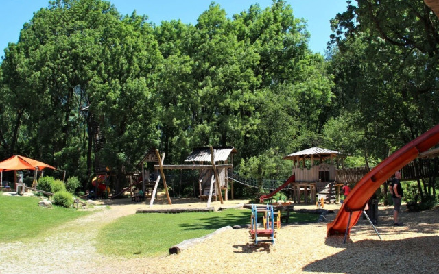 Wierer F Genberg in F Genberg