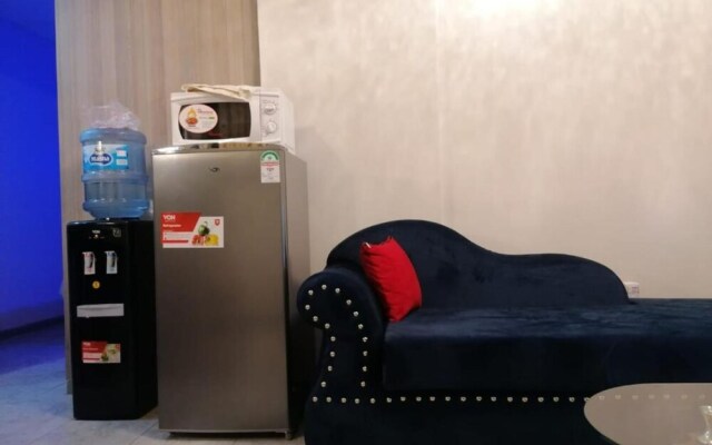 Stay.Plus Royal Suburbs Apartments