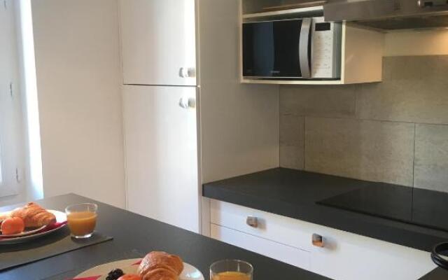 Au Coeur du Port Rue Rusca