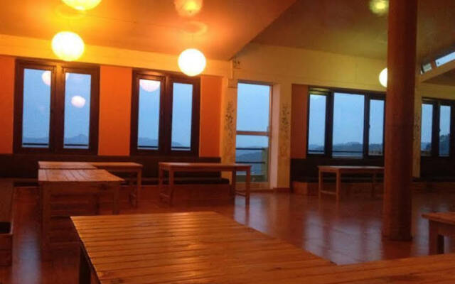 Kasar Rainbow Yoga Retreat