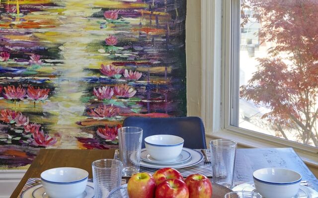 Heart of Highlands! 3BR Loft!