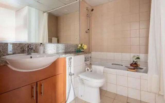 Frank Porter - Al Thayyal 2, The Greens