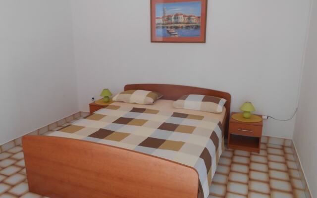 Apartment Near Novalja Center