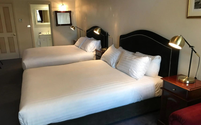 The Macquarie Hotel