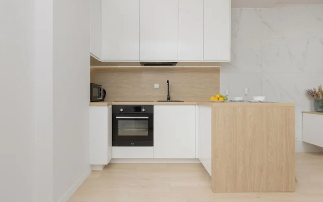 Wiktoryn Apartment Warsaw by Renters