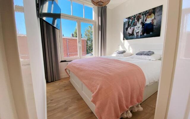 Luxurious historical Loft close to the beach!!