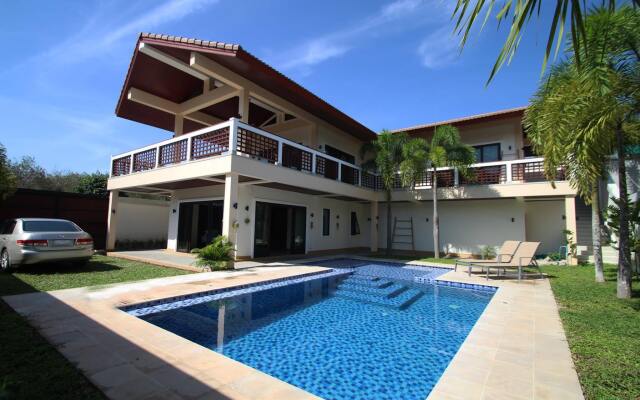 Infinity Pool Villa