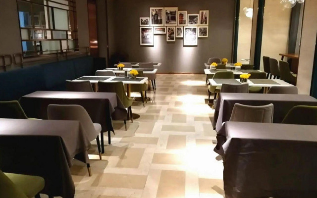 Yitel Collection (Chengdu DuFU Thatched Cottage & Sichuan Provincial People's Hospital  Station）