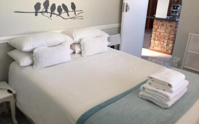 Glenelg Road Guesthouse