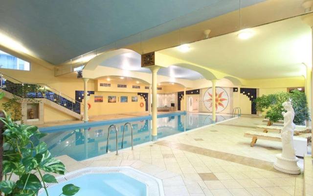 TOP HOTEL Praha & Conference Centre