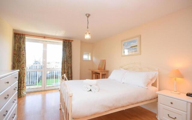 Town or Country - Greenwich Apartments