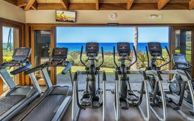 Hali'i Kai At Waikoloa 2b 2 Bedroom Condo by RedAwning